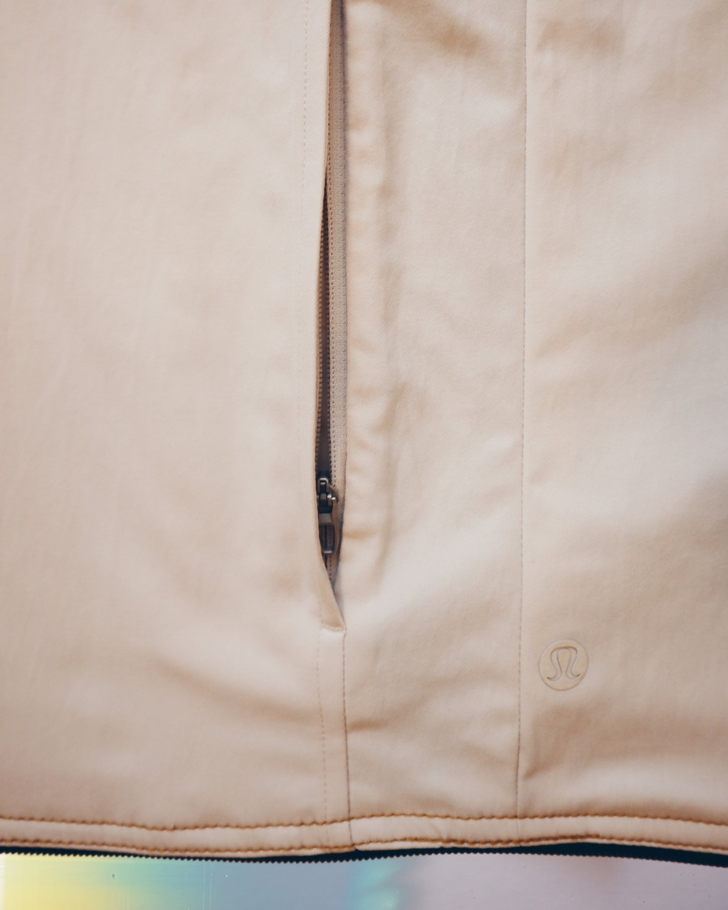 White Steel Vest Bag